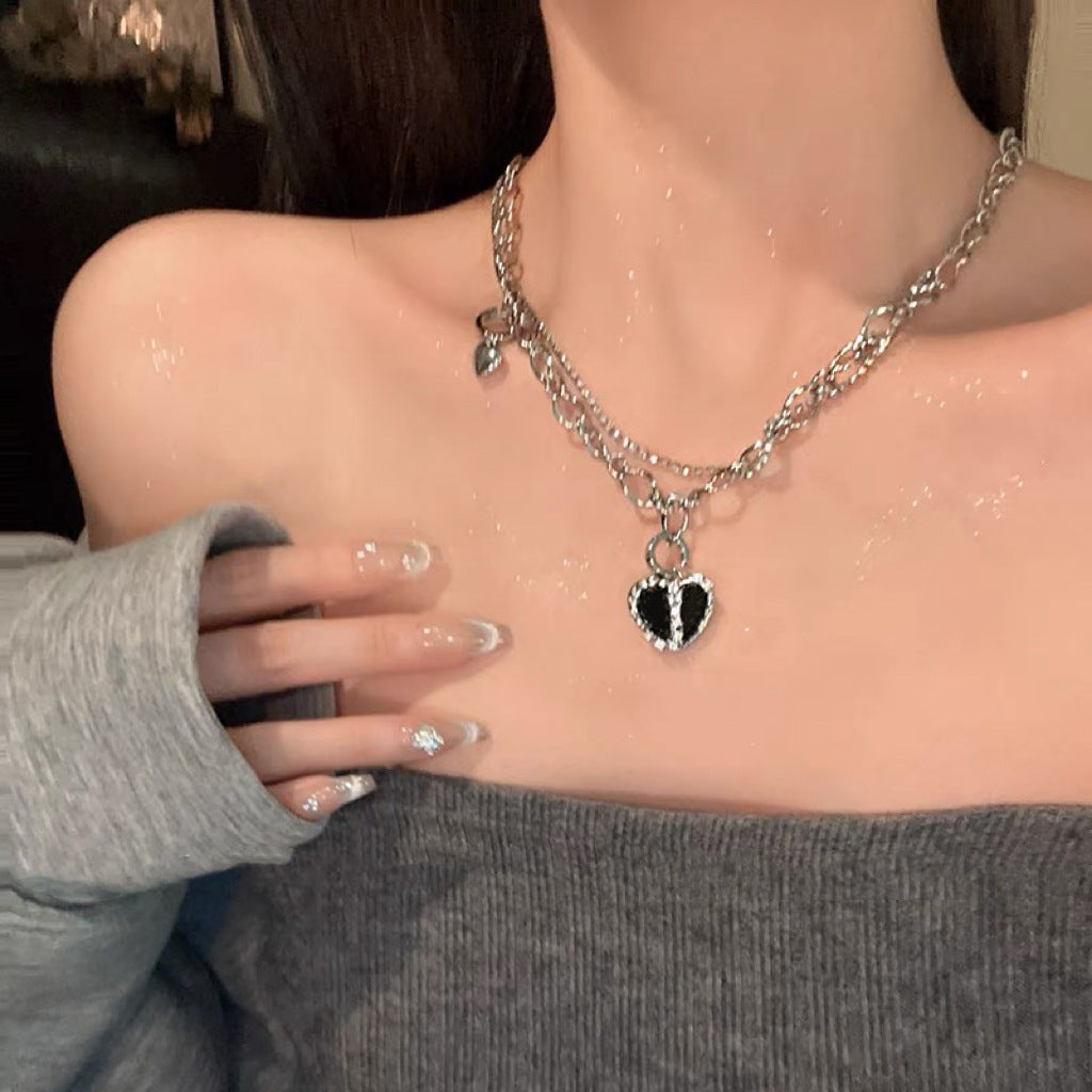 Niche Full Diamond Black Heart Pendant