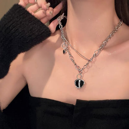 Niche Full Diamond Black Heart Pendant